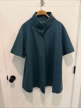 Luii Teal Short-Sleeve Coat with Funnel Collar size medium